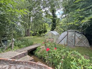 Photo 10- click for photo gallery